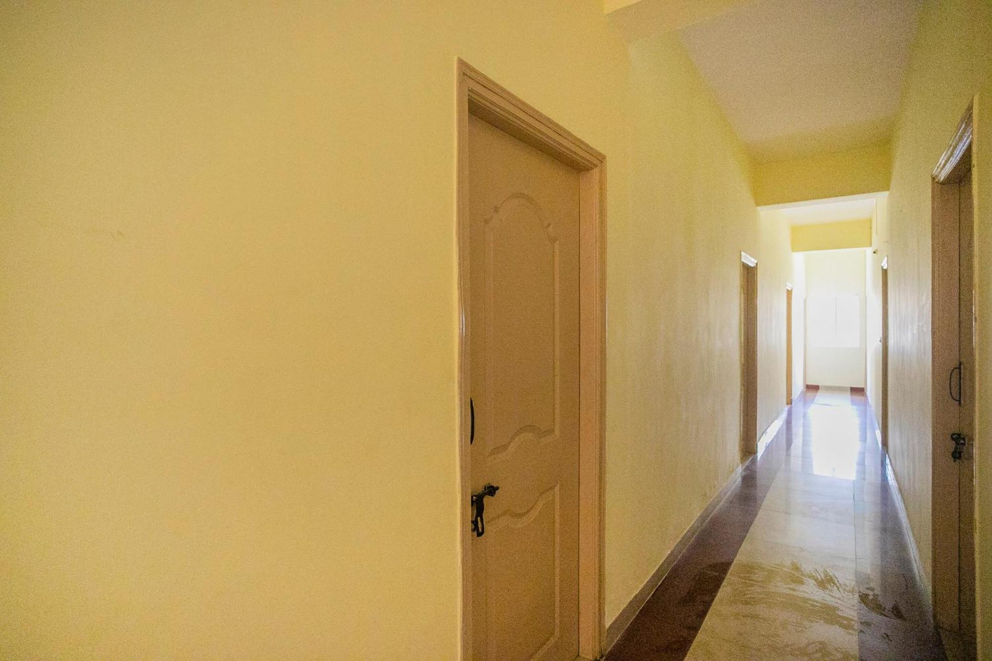 Hotel O Shree Stays Bangalore Buitenkant foto