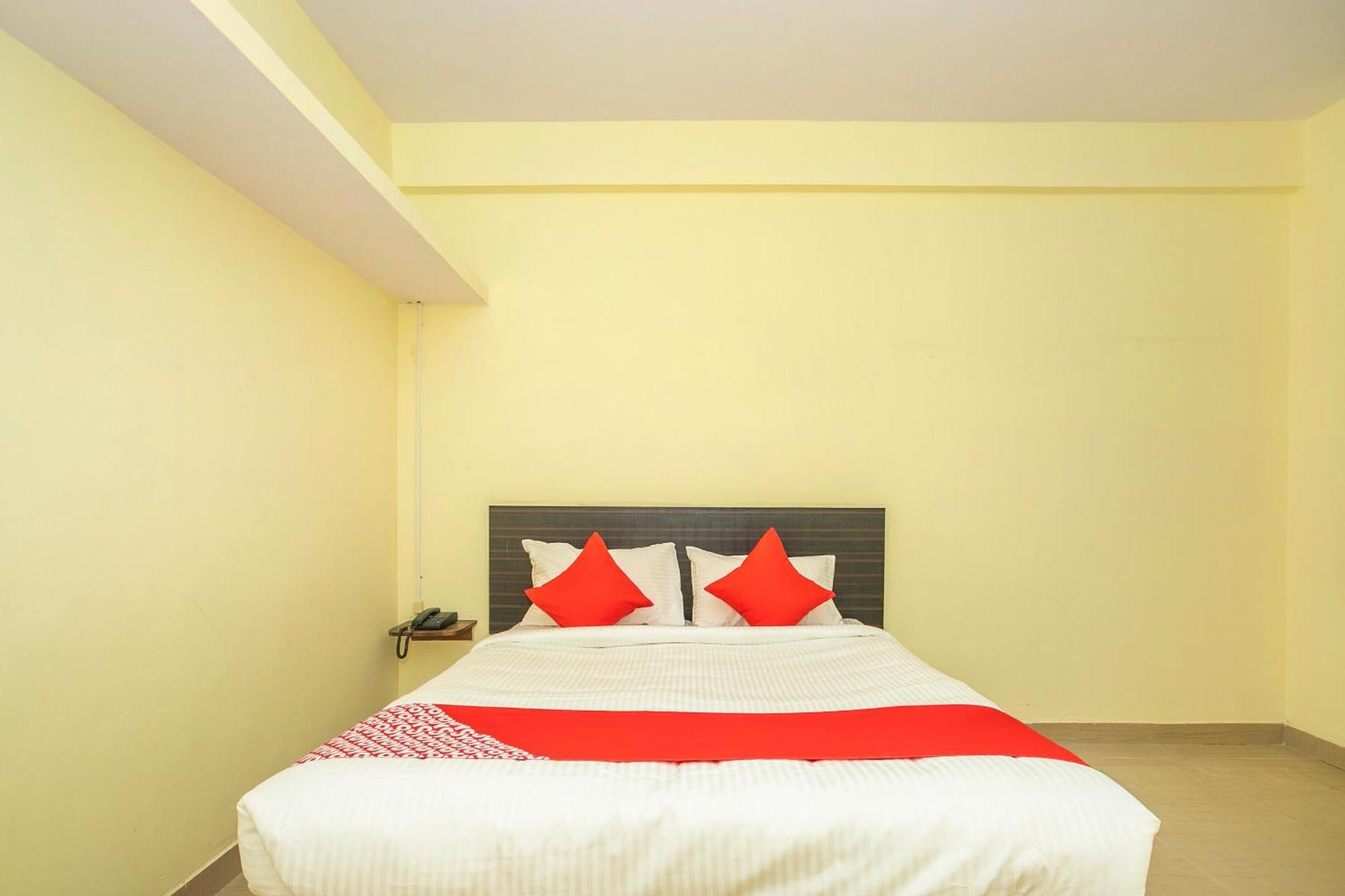 Hotel O Shree Stays Bangalore Buitenkant foto